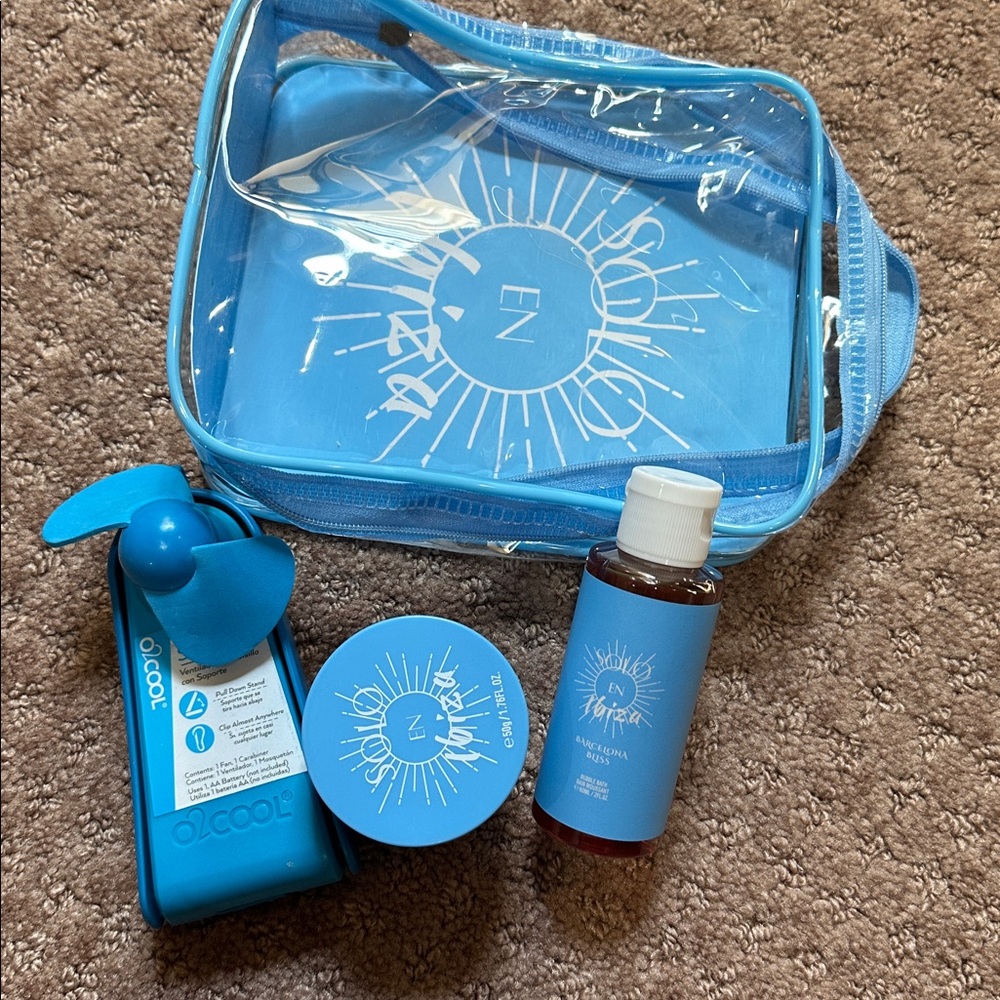 SOLO EN IBIZA Travel Essentials Set NWT